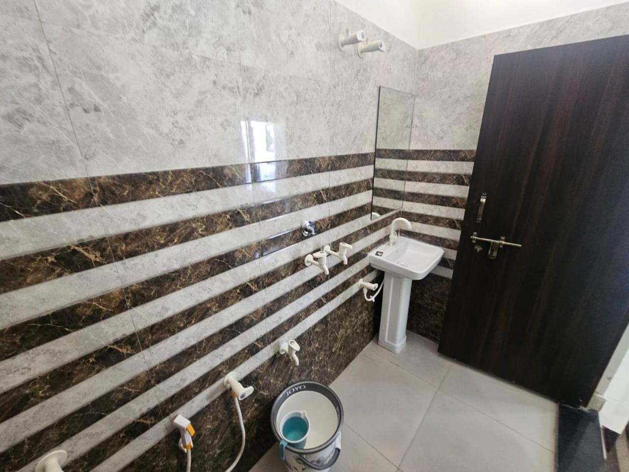 מטורה Govind Resort מראה חיצוני תמונה