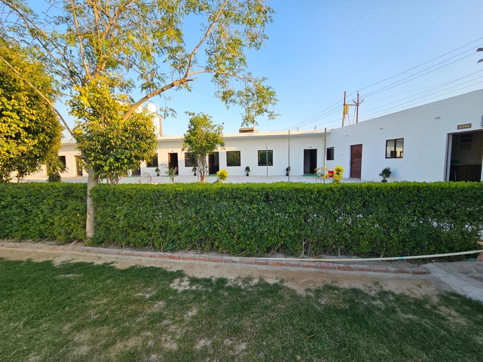 מטורה Govind Resort מראה חיצוני תמונה